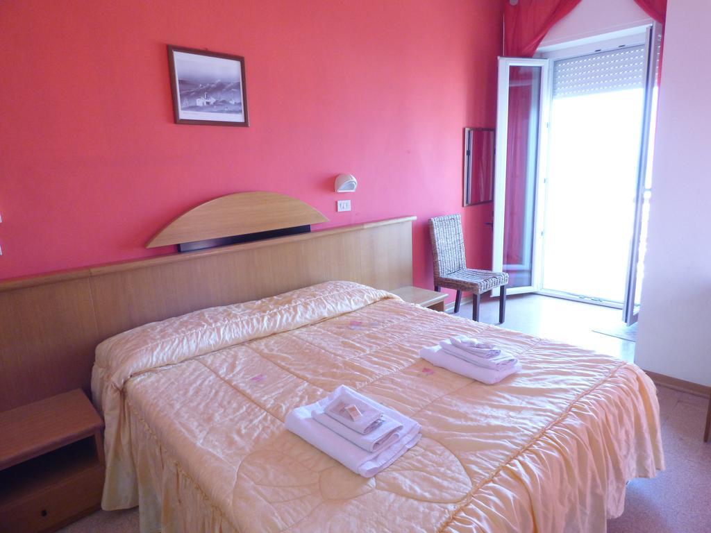 Consul Hotel Rimini Kültér fotó