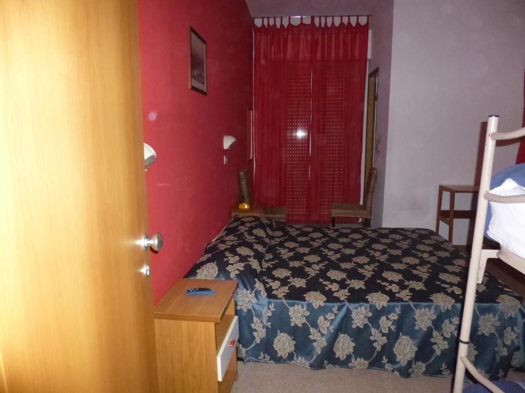 Consul Hotel Rimini Kültér fotó