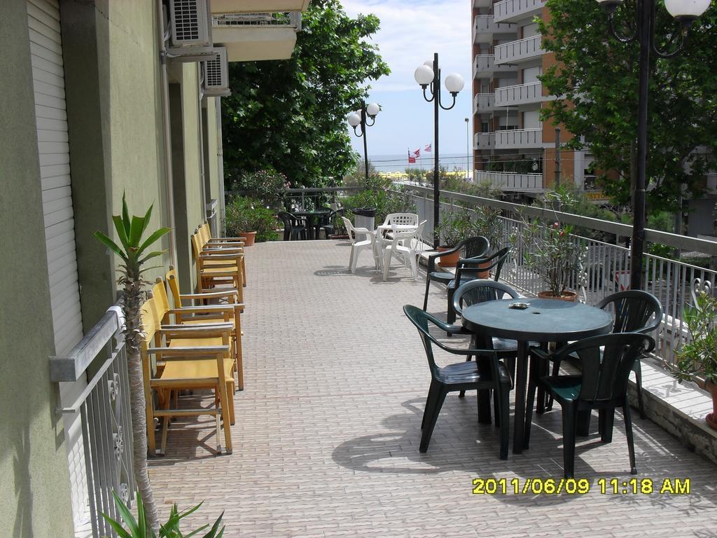 Consul Hotel Rimini Kültér fotó